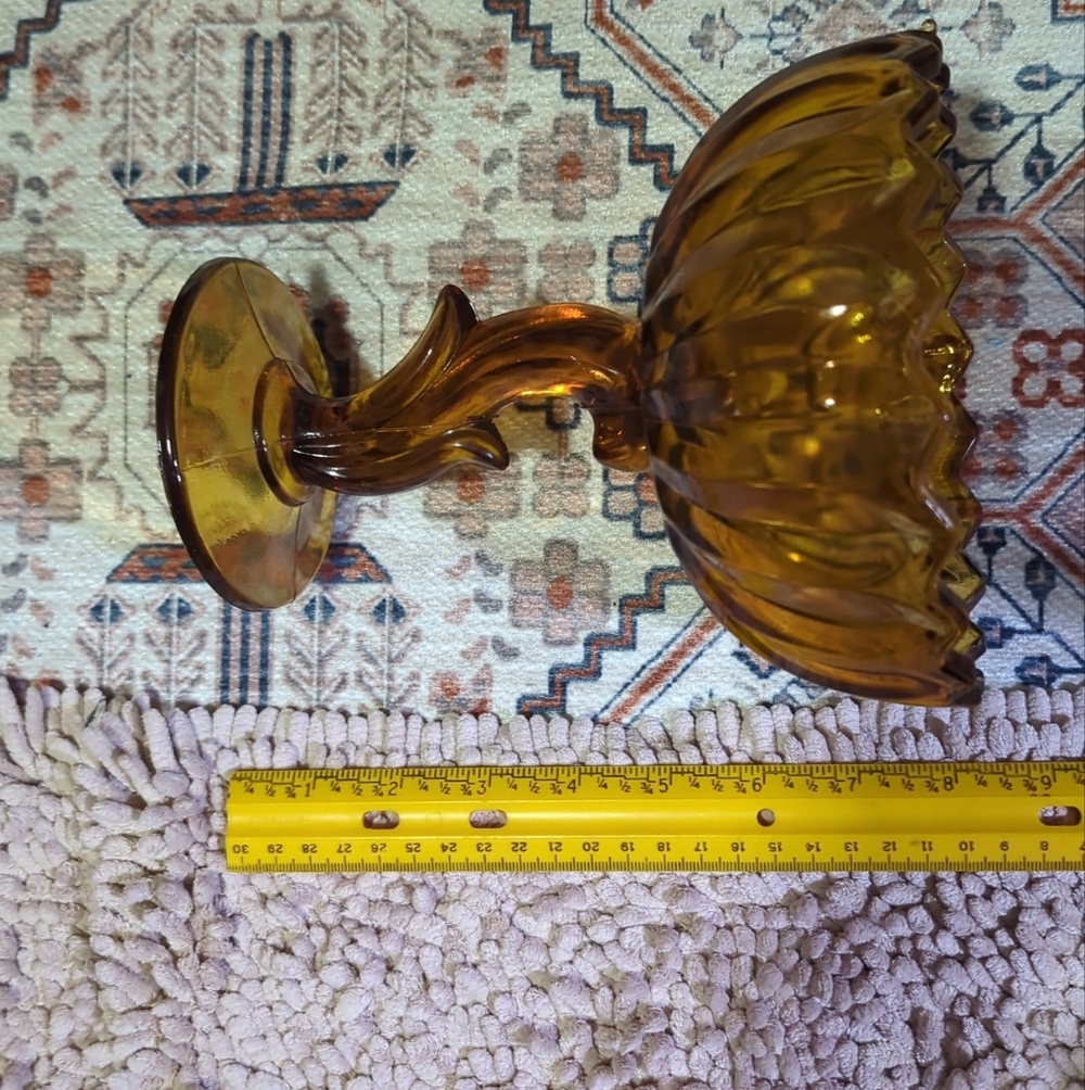 Amber Tulip Scalloped 7.5" Vintage Pedestal Compote Fruit/ Candy Dish MCM Dark - Picture 4 of 7